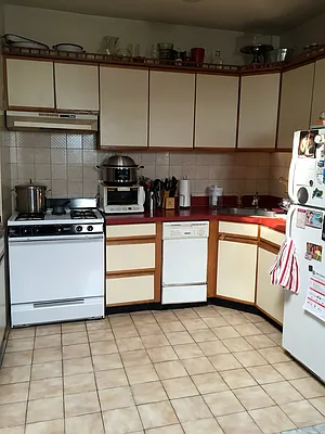 Rented by Cavanagh Properties LLC | media 32