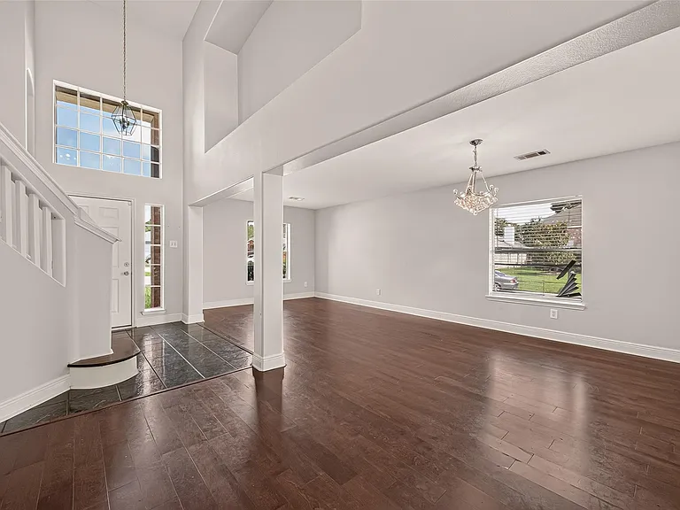 18203 Winding Timbers Ln — Photo 5