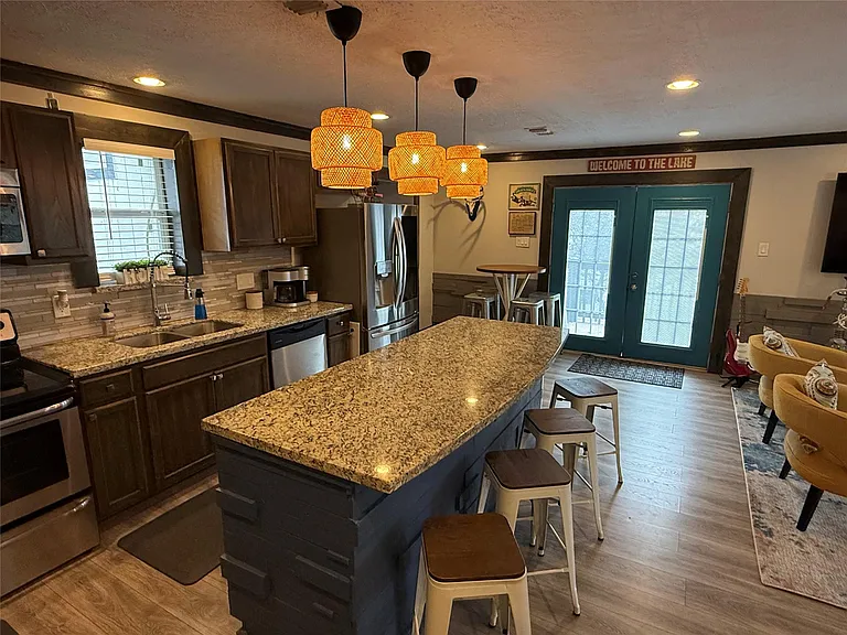 15504 Enid Dr — Photo 5