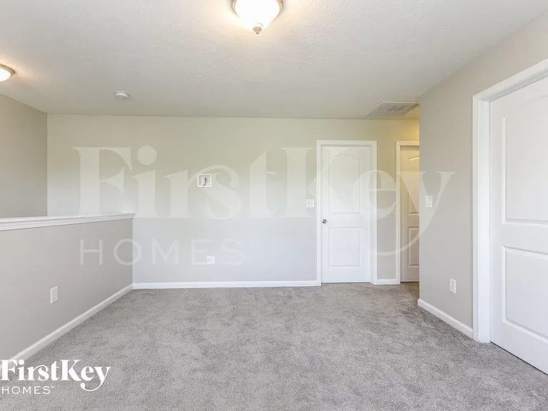 3214 S Dendle Dr — Photo 6