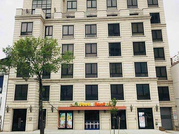 2nd image of 13517 Northern Blvd