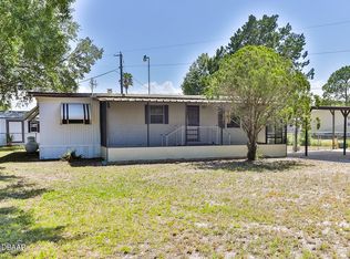 157 N 2nd St, Oak Hill, FL 32759