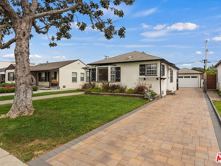 8348 Reading Ave — Photo 35