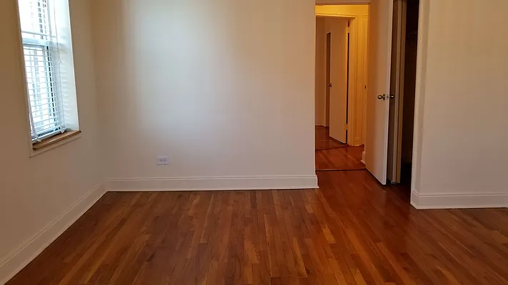 Rented by Realty Queens LLC | media 4