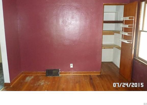4th image of 9834 Lullaby Ln