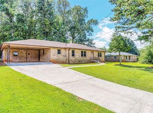 1000 Walnut Cir SW, Marietta, GA 30060