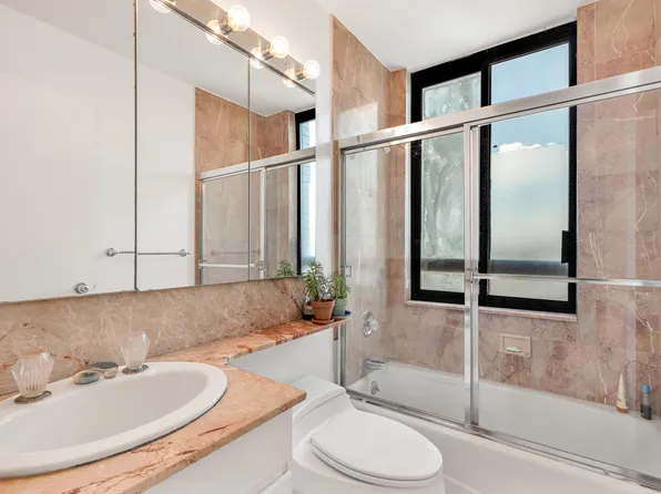 171 East 84th Street image 5 of 9