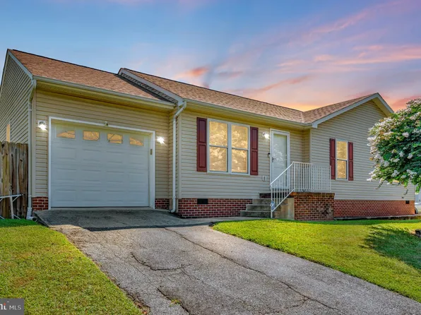 10906 Peach Tree Dr, Fredericksburg, VA 22407