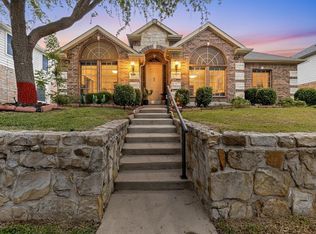 918 Myers Meadow Dr, Garland, TX 75043