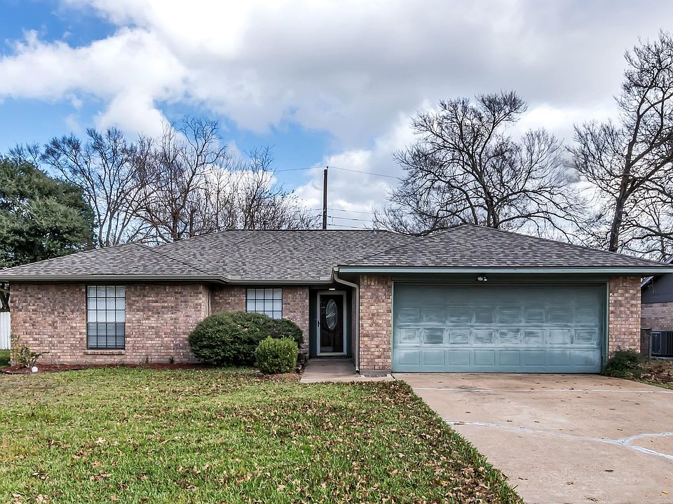 1st image of 3113 Forestwood Dr