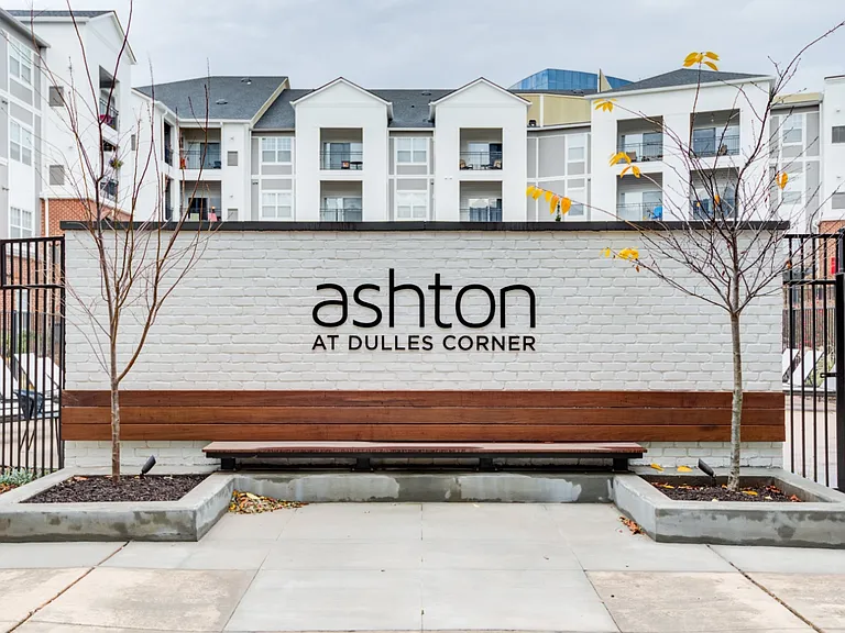 Ashton at Dulles Corner — Photo 51