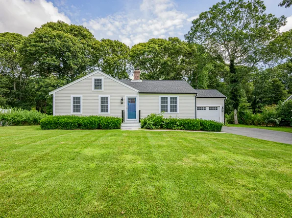 12 Brattle Dr, Yarmouth Port, MA 02675