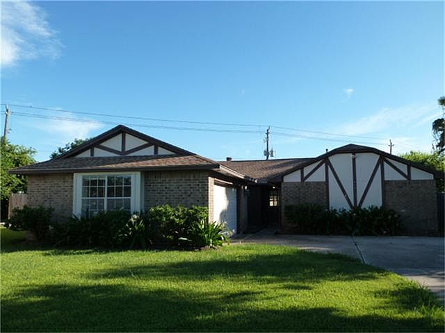 1st image of 3831 Teakwood Dr