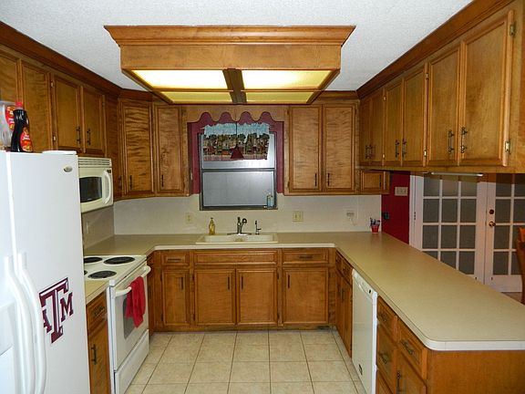 5th image of 2108 Oriole Ave