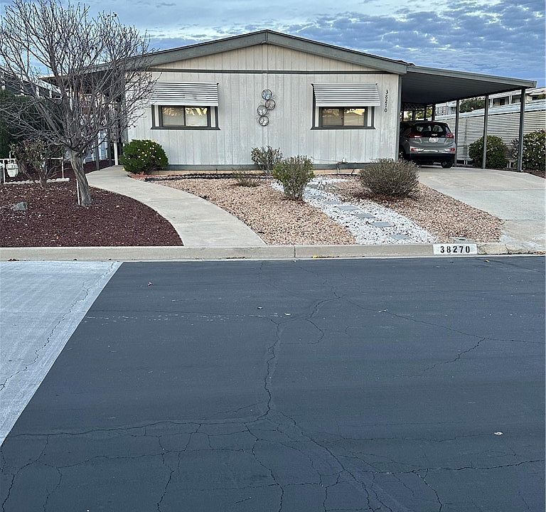 1st image of 38270 Via Del Largo