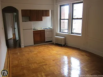 Rented by Realty 2000 Corp