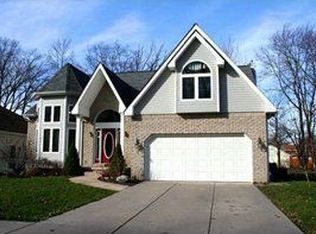 394 Daniel Dr, North Tonawanda, NY