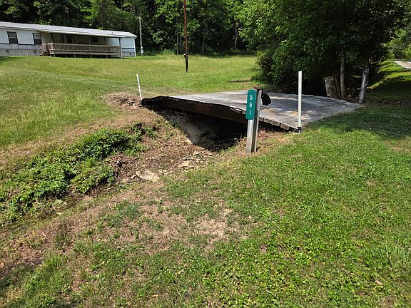 5th image of 516 Upper Rock Camp Rd