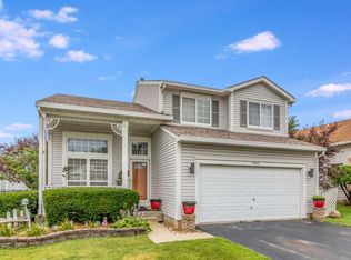 4463 W Butternut Ln, Waukegan, IL 60085