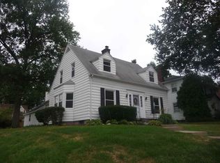 1604 Pineacre Ave, Davenport, IA