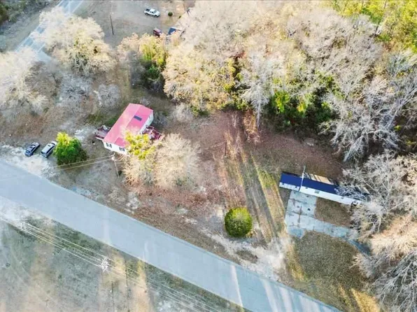 3212 W Old Camden Rd, Hartsville, SC 29550