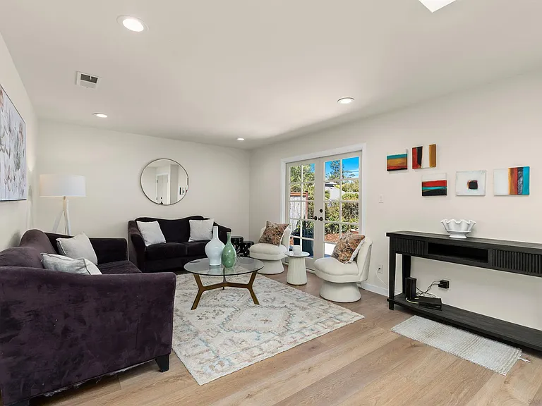 14186 Half Moon Bay Dr — Photo 5