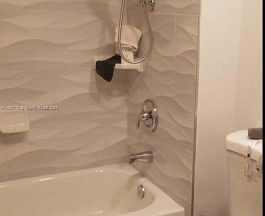 4th image of 7911 Colony Cir N APT 110
