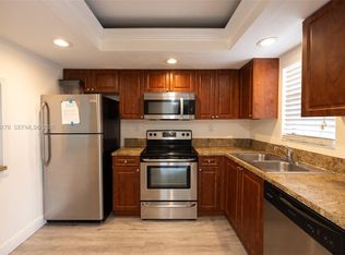 9235 8th St APT 403, Boca Raton, FL 33428