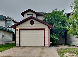 7570 Kings Trl, Fort Worth, TX 76133