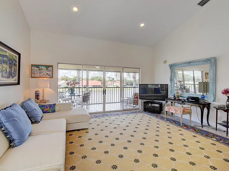 7657 Lexington Club Blvd #C — Photo 16