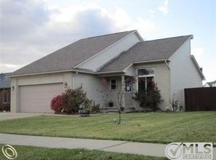 8861 Mikado Dr, Newport, MI 48166