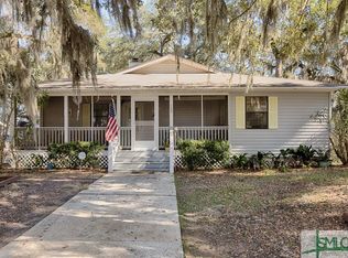 153 Oak Island Dr, Midway, GA 31320