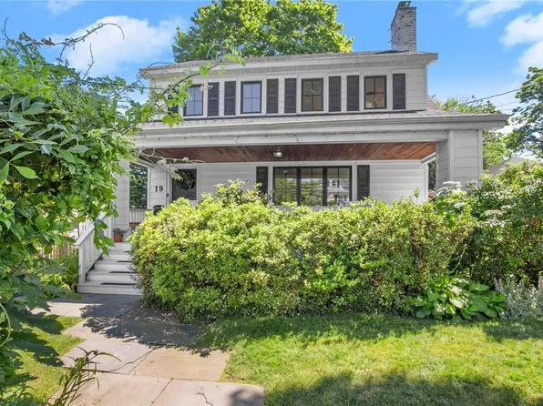 19 Great Oak Lane, Pleasantville, NY 10570