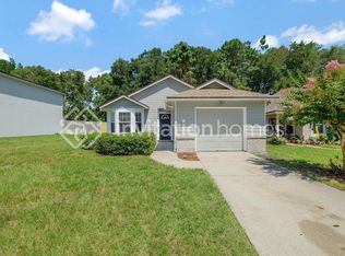 11195 Mikris Dr N, Jacksonville, FL 32225