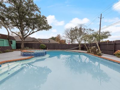 1040 Eagle Dr, Desoto, TX, 75115