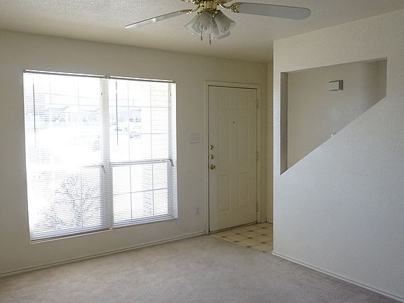 4th image of 4409 Mattie Dr APT D