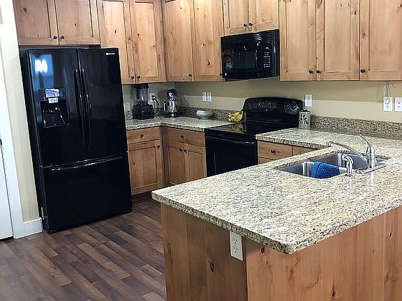 3rd image of 10258 S Millerton Dr