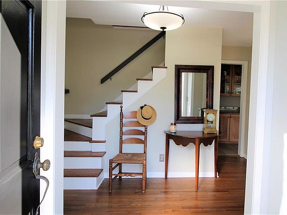 2nd image of 7777 Holyoke Ave