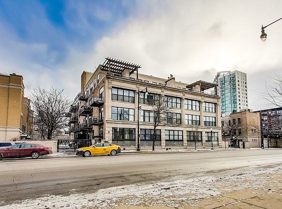 2nd image of 1525 S Michigan Ave APT 202