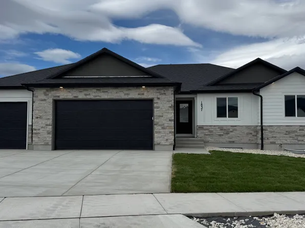 1837 N Mantle Way #405, Tooele, UT 84074