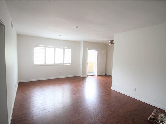 4th image of 17131 Roscoe Blvd Unit 11