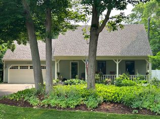 4793 Pine Hollow Rd, Holland, MI 49423