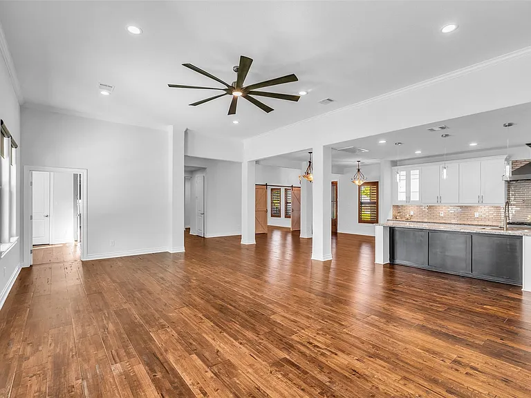 17 Bellingham Ct — Photo 9