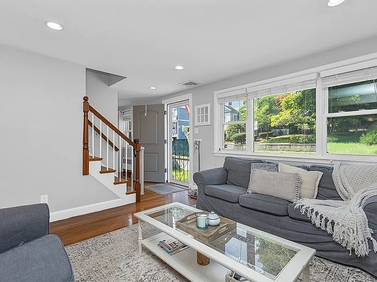 143 Perham St — Photo 11