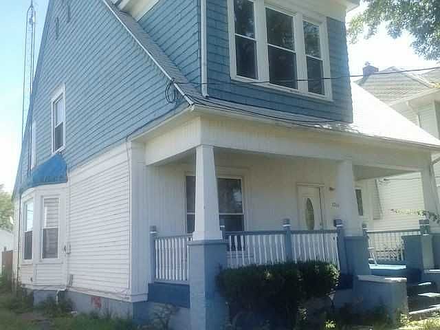 2nd image of 2260 Auburn Ave