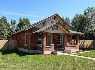 2902 S Logan St, Englewood, CO 80113