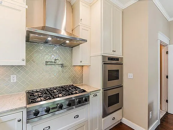 3425 S Corbett Ave — Photo 18