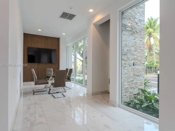 1850 Monroe St #410, Hollywood, FL 33020