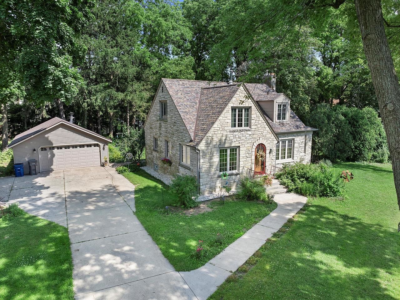 W143S6756 Tess Corners DRIVE, Muskego, WI 53150 | Zillow