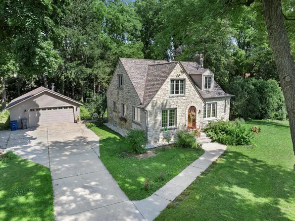 W143S6756 Tess Corners DRIVE, Muskego, WI 53150